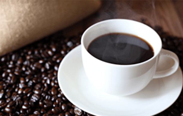 신선한 커피, 미네랄 워터 등 서비스 중