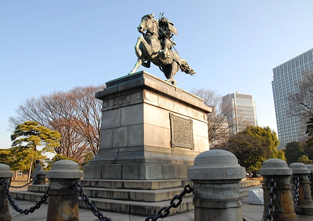 Kokyo Gaien National Garden /도보 약 18분
