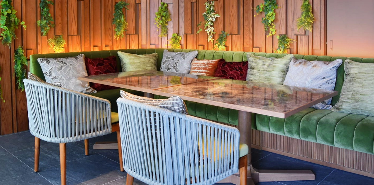 가족과 함께 즐기는 고급 디너