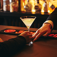 바 「KONJIKI 금색」