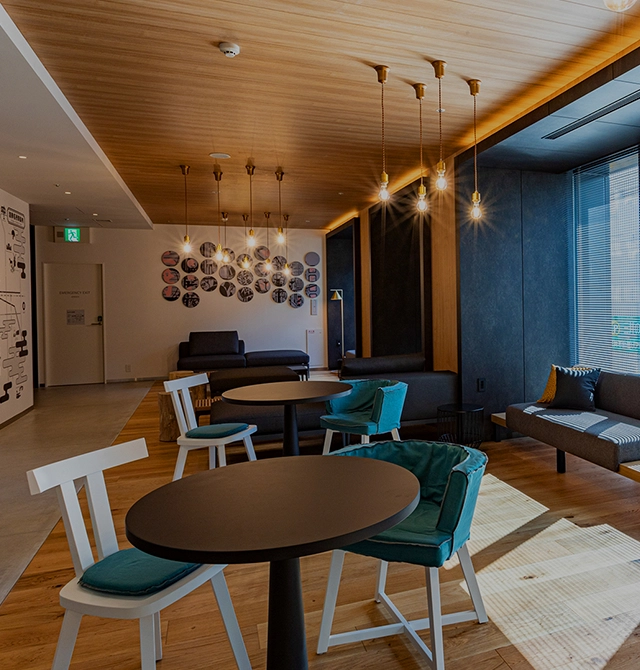 숙박을 물들이는 충실한 관내 시설