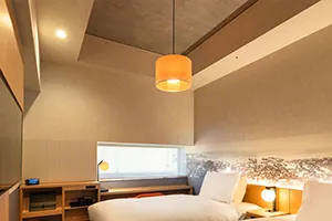 여유있는 객실 천장 높이