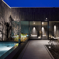 최상 13층 천공 노천탕