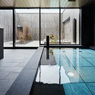 최상 13층 대욕장