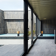 최상 13층 대욕장