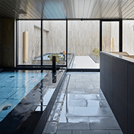 최상 13층 대욕장