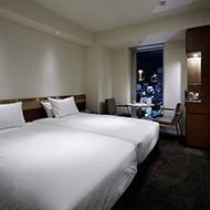 스탠다드 할리우드 트윈